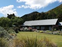 Tourist Rental Riverview Fly Fishing Lodge from Hanmer Springs, Hurunui, Canterbury