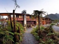 Tourist Rental Te Waonui Forest Retreat from Franz Josef Glacier, Westland, West Coast